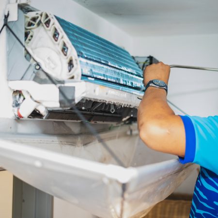 Cleaning air conditioner indoors